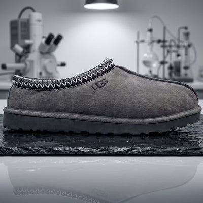 EXHIBIT: UGG TASMAN 11352-CHE Chestnut | UK Checked // LOT-116