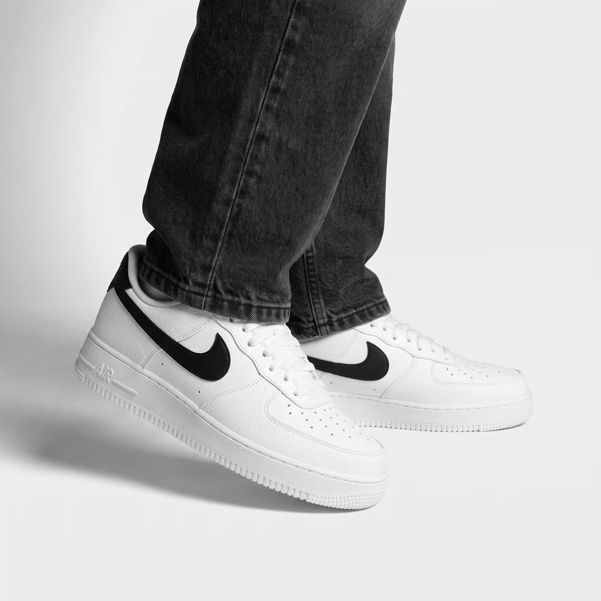 Nike Air Force 1 '07 Weiß Schwarz