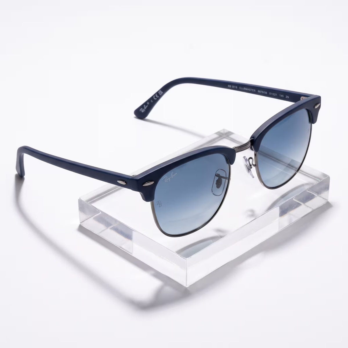 Lunettes de soleil Ray-Ban Clubmaster Classic Bleu mat Gunmetal Bleu